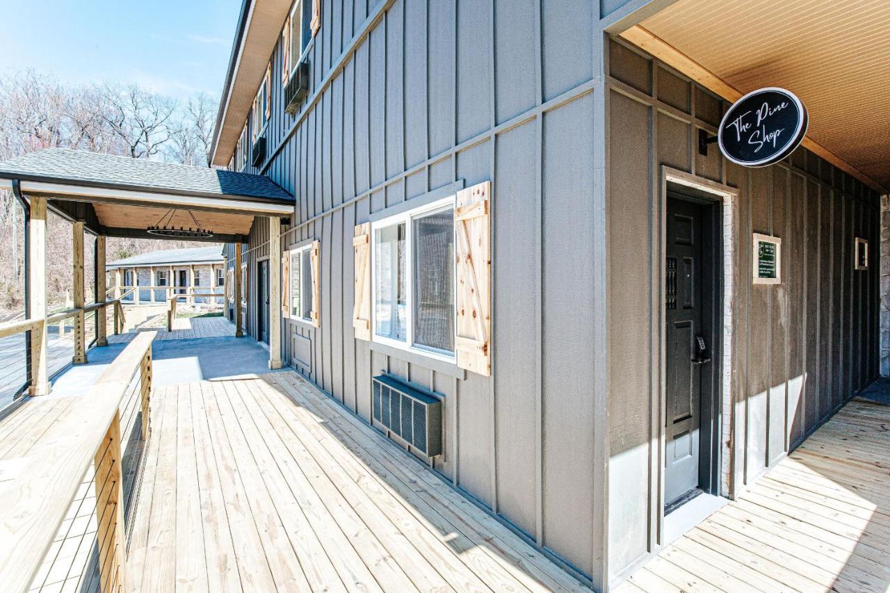 Grey Pine Lodge Waynesboro Exteriér fotografie